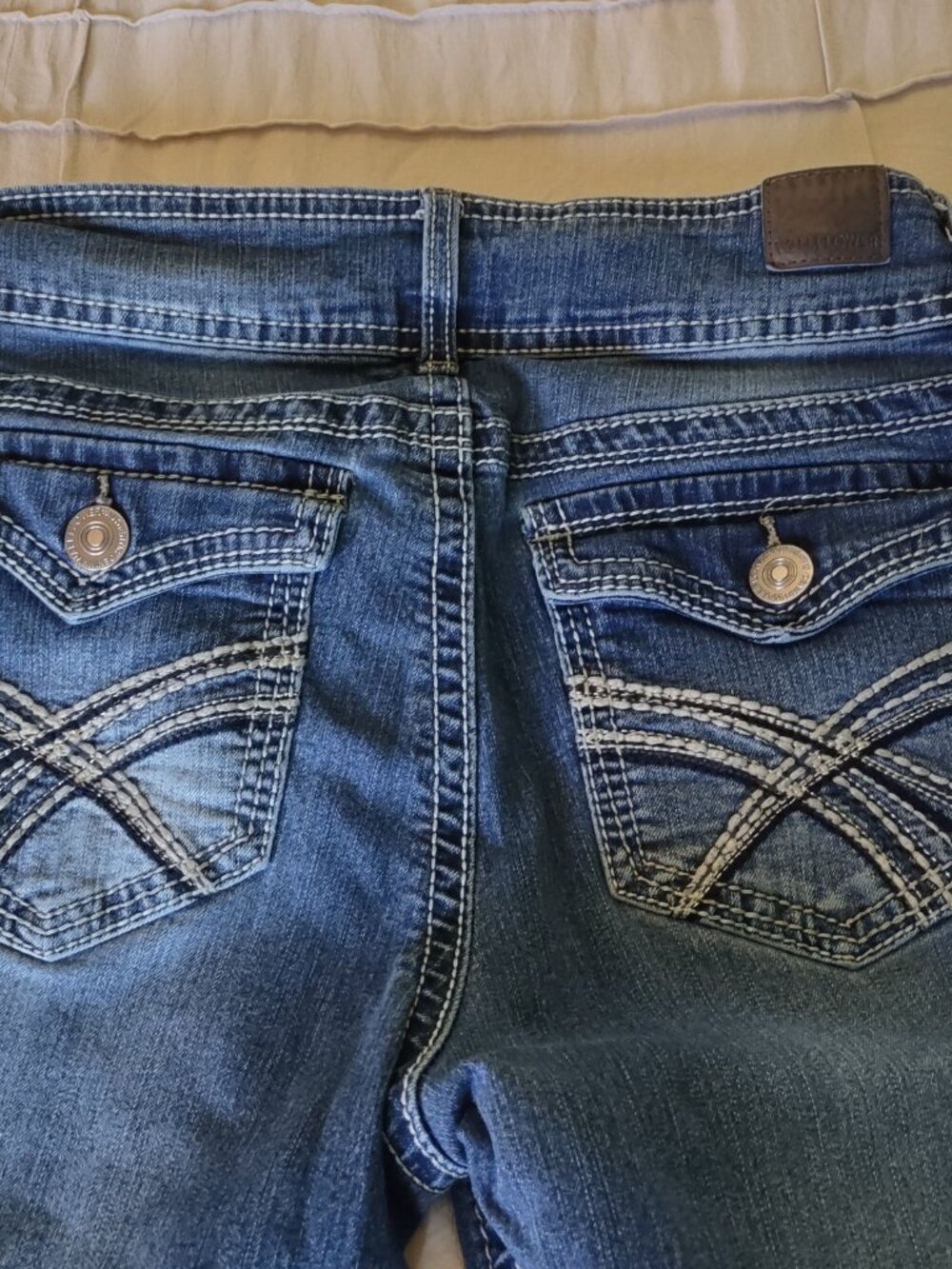 WallFlower Insta Stretch Luscious Curvy Bootcut Jeans - Picture 7 of 8